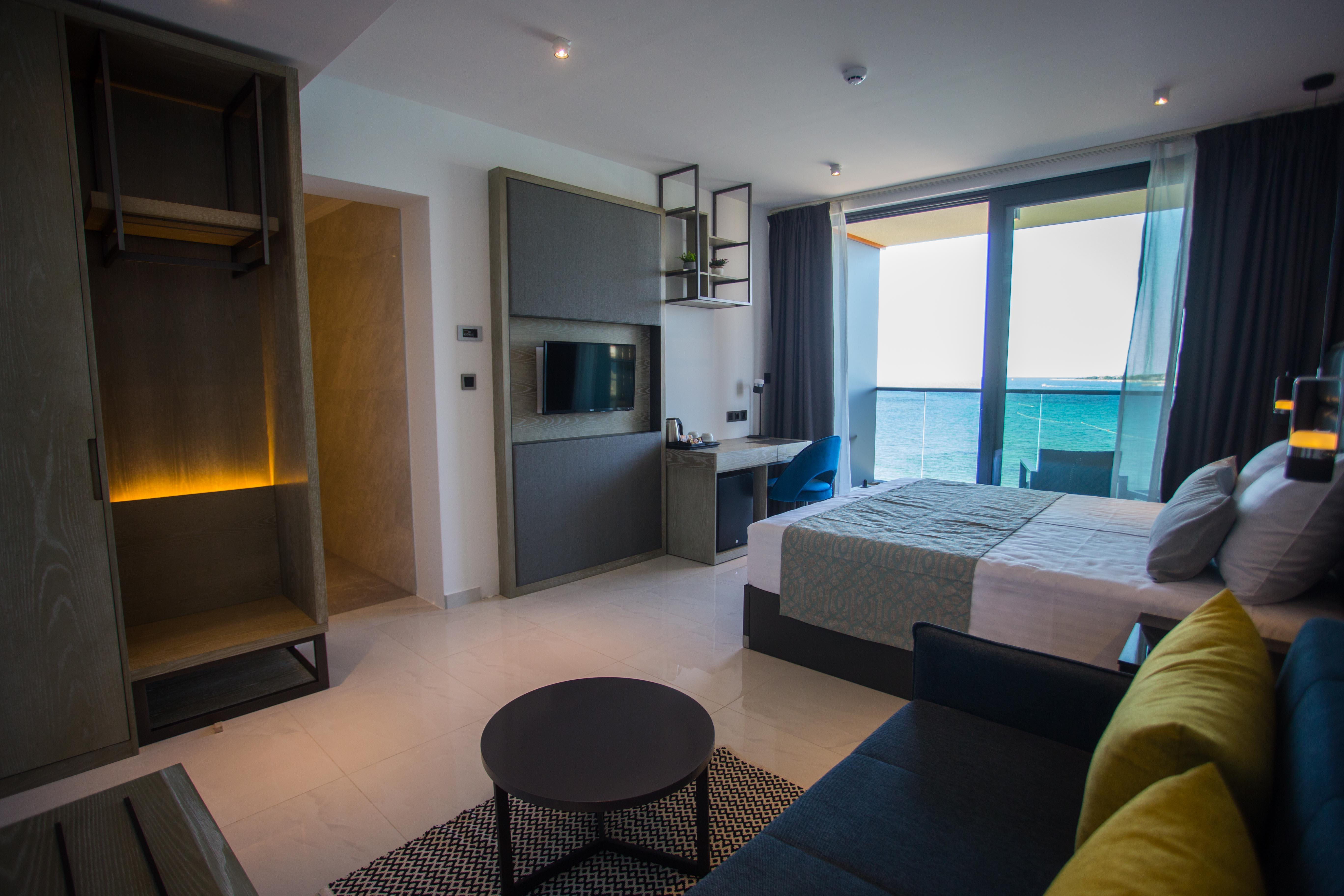 Liberty Plaza Hotel Novalja Luaran gambar