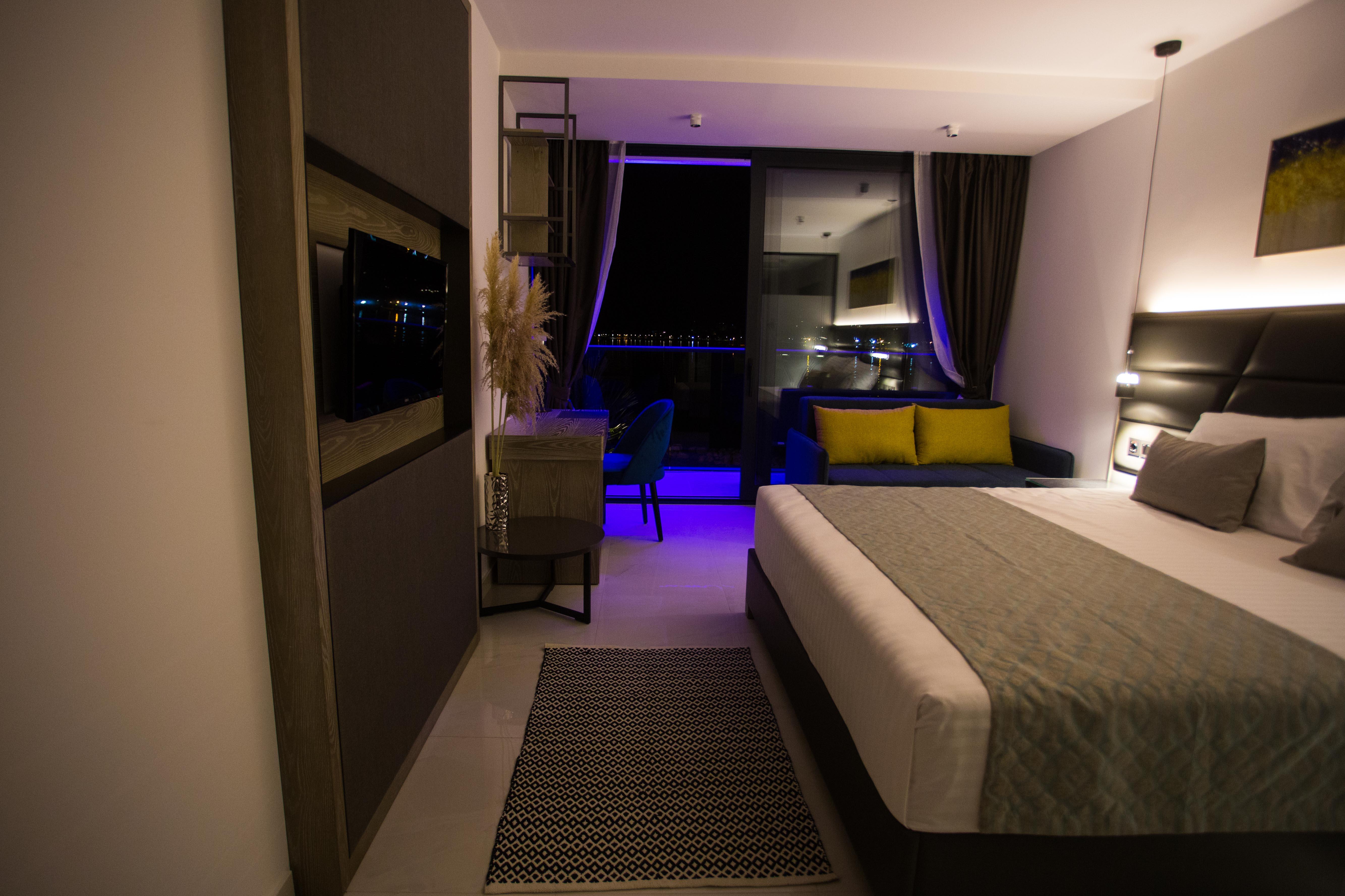 Liberty Plaza Hotel Novalja Luaran gambar